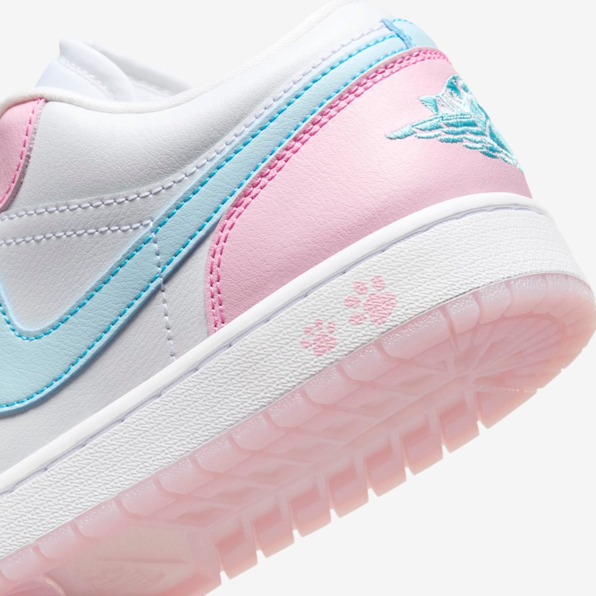 Air Jordan 1 Low Paw Print “Pink Foam”