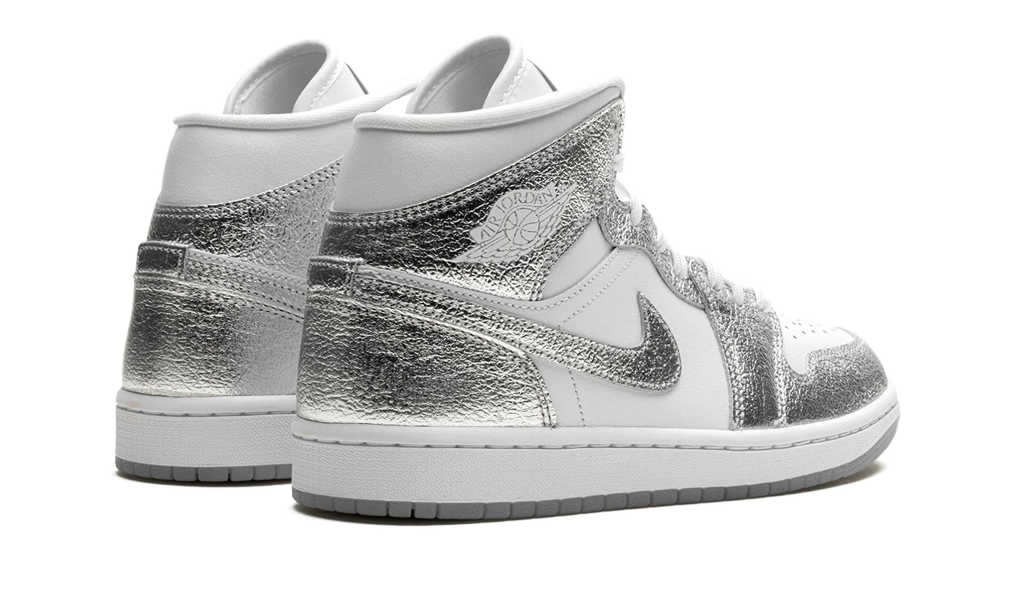 AIR JORDAN 1 MID SE WMNS "Metallic Silver"