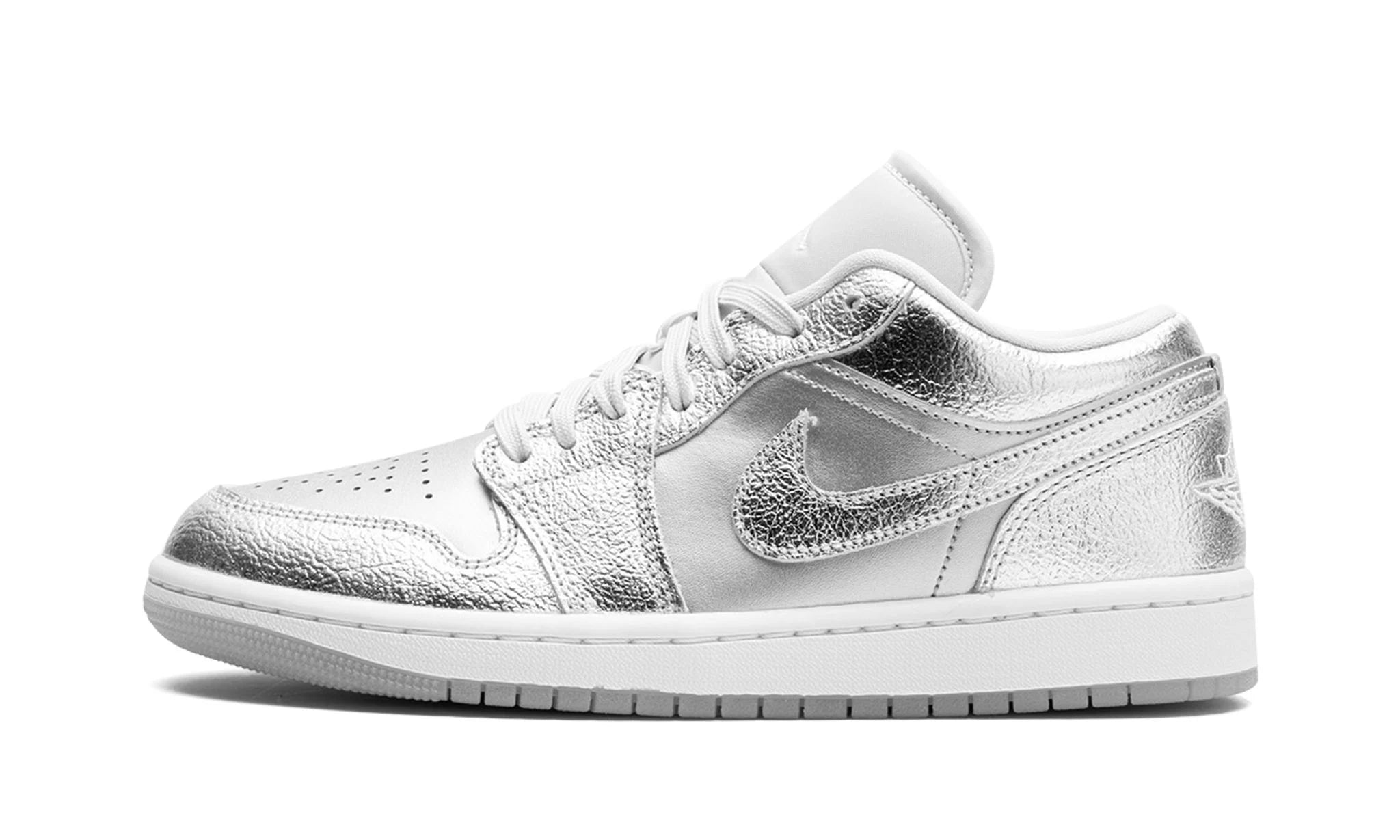 WMNS Air Jordan 1 Low SE "Metallic Silver"