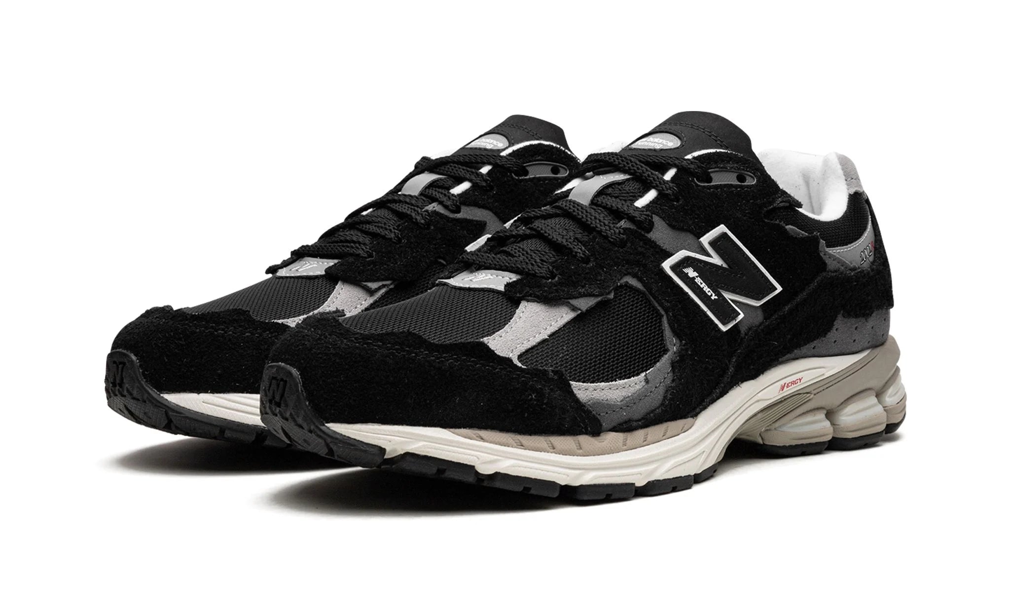 New Balance 2002R "Protection Pack - Black / Grey"