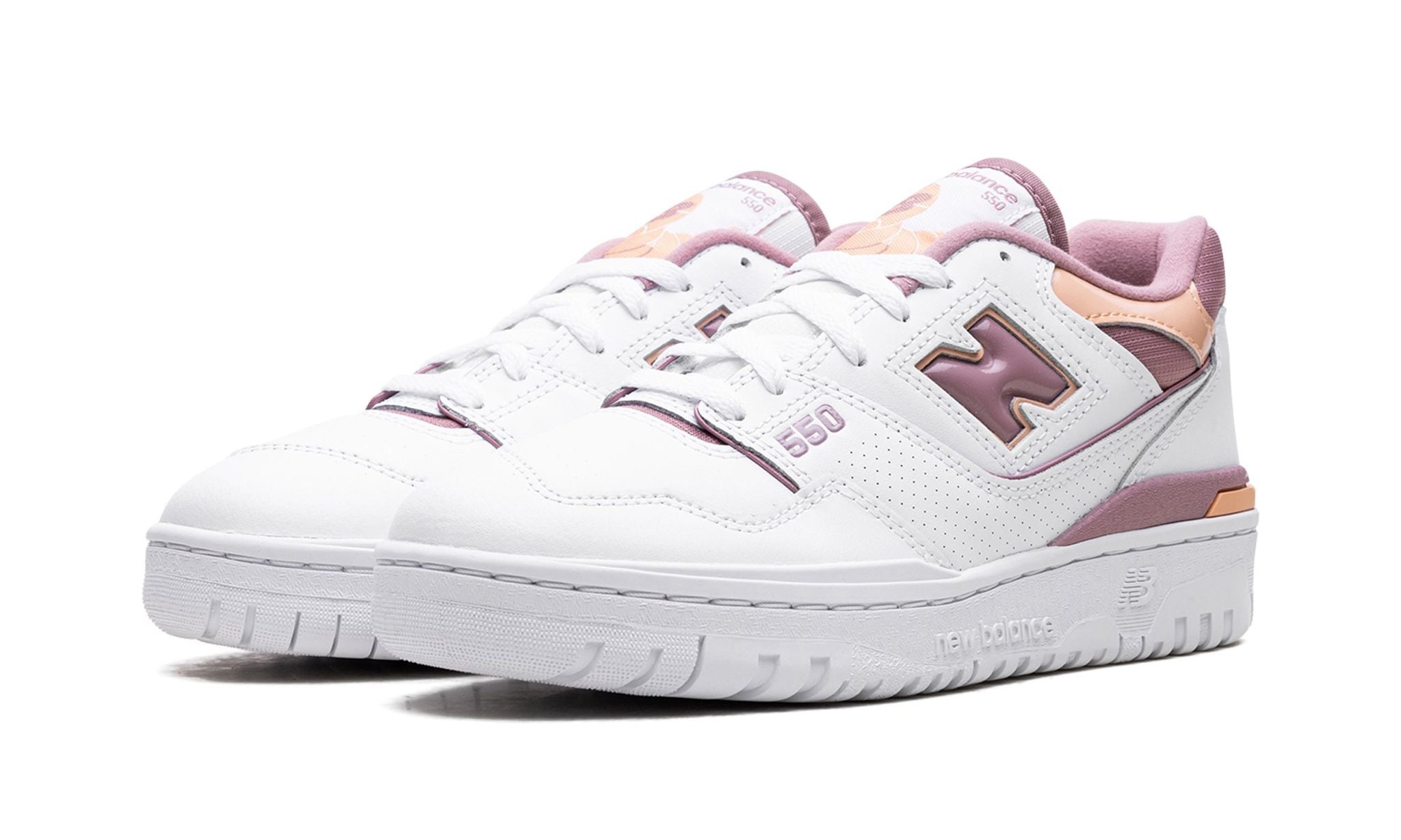 New Balance 550 WMNS "Hazy Peach"