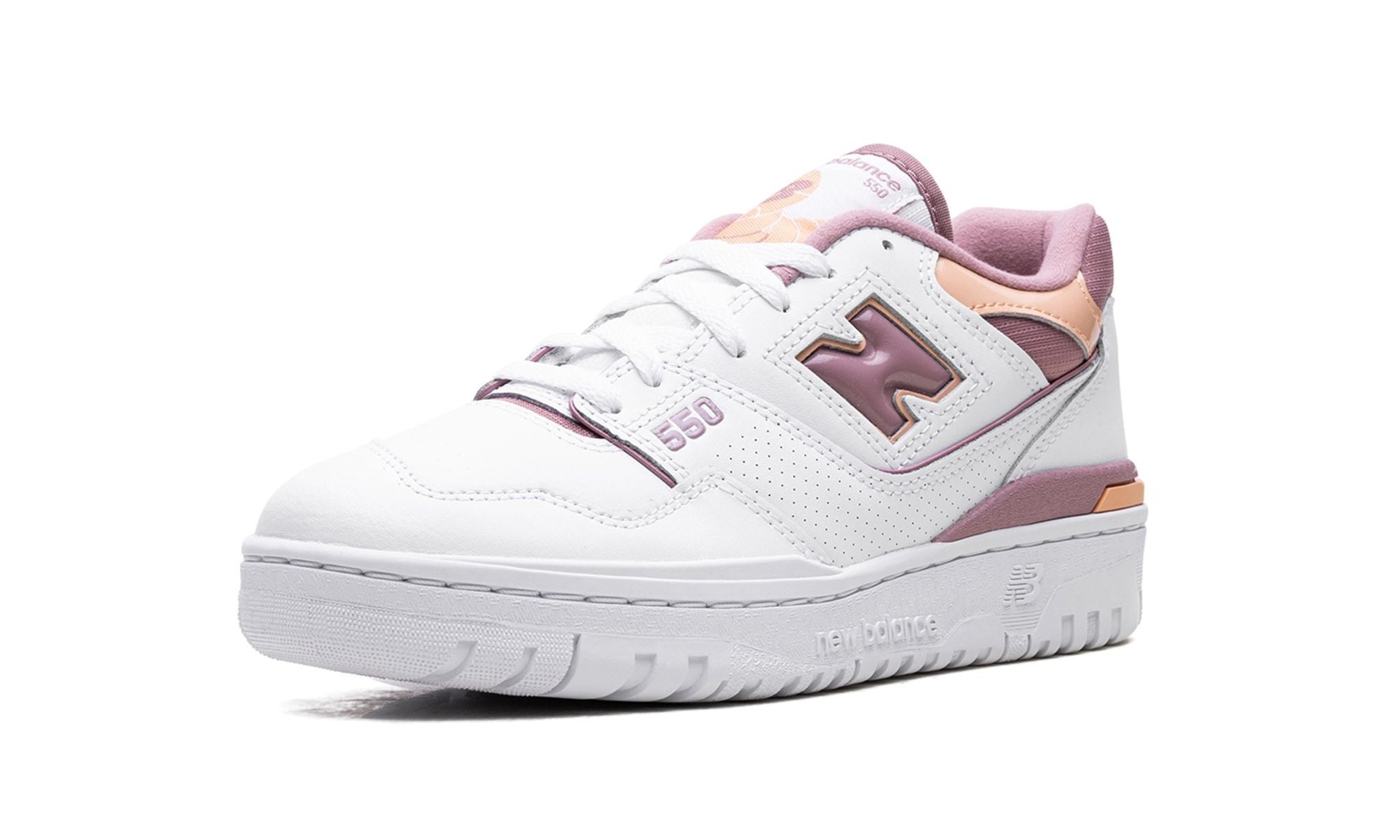 New Balance 550 WMNS "Hazy Peach"