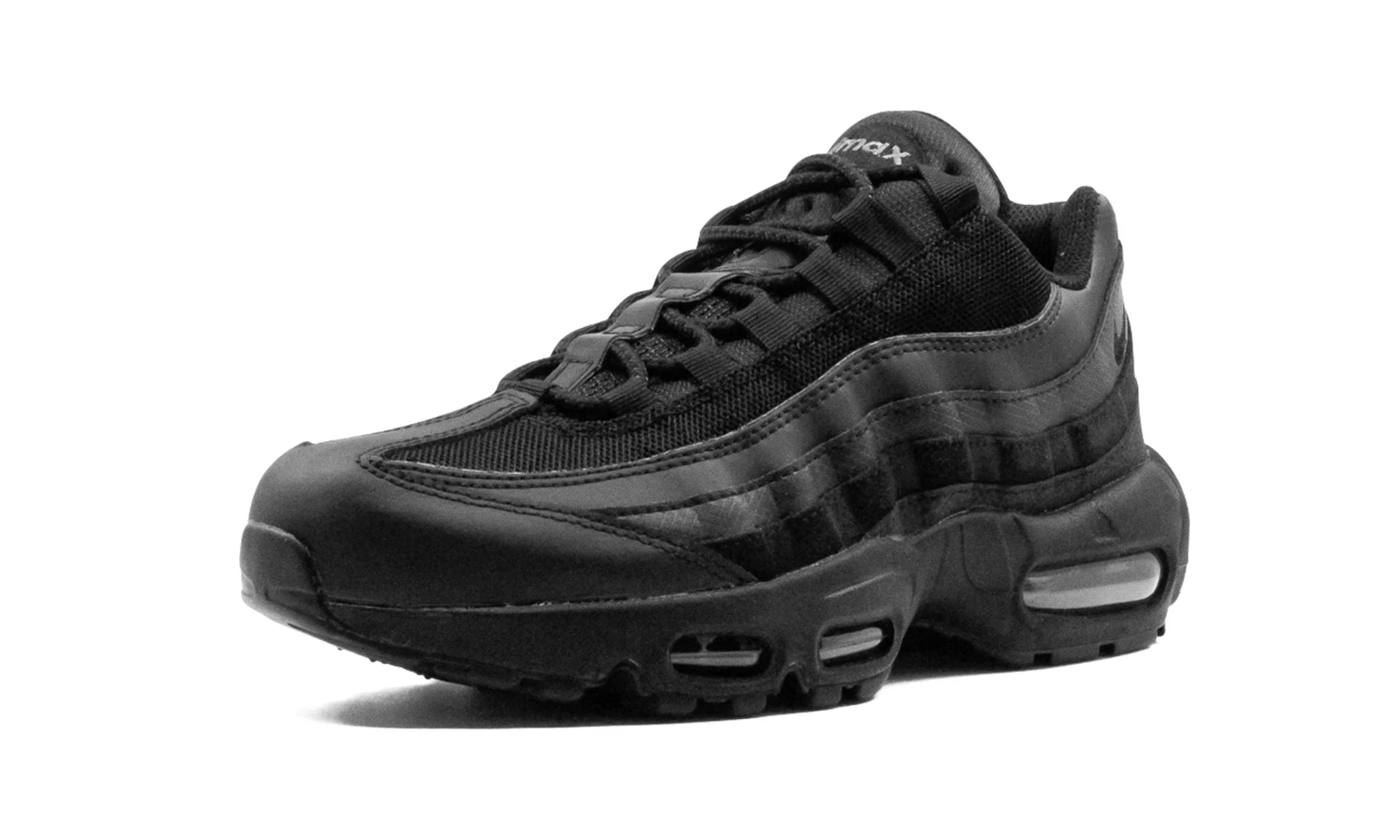 Nike Air Max 95 Essential "Triple Black"