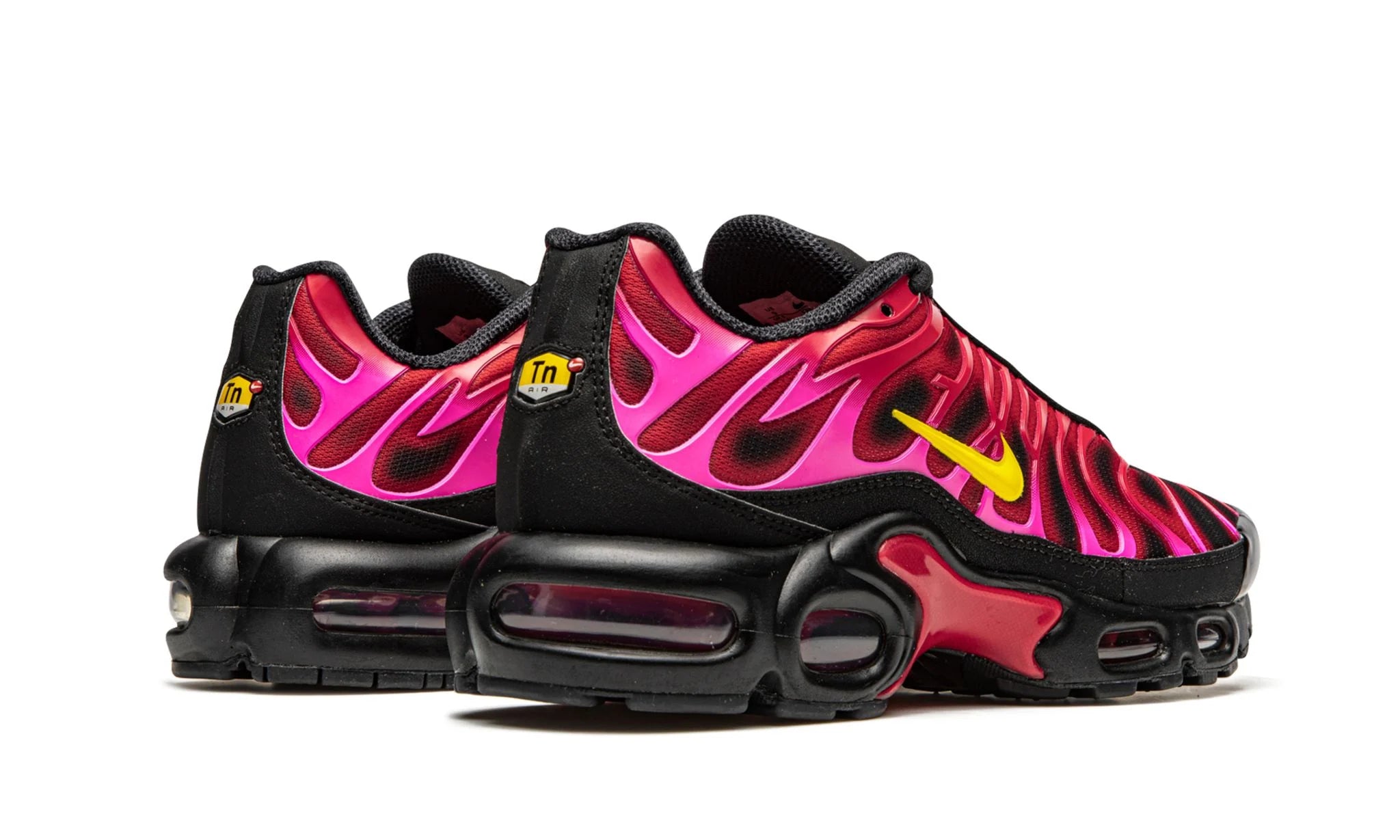 NIKE AIR MAX PLUS TN "Supreme - Black / Red"