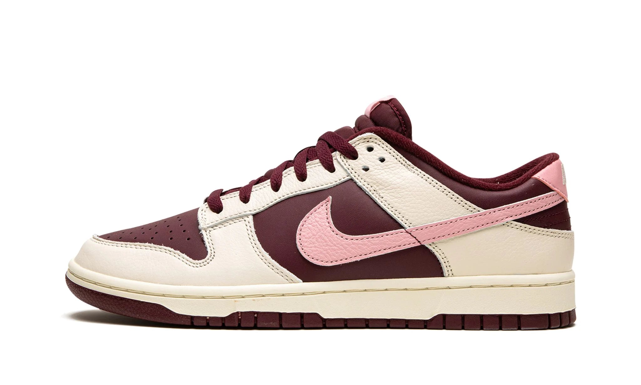 DUNK LOW RETRO PRM "Valentine's Day 2023"