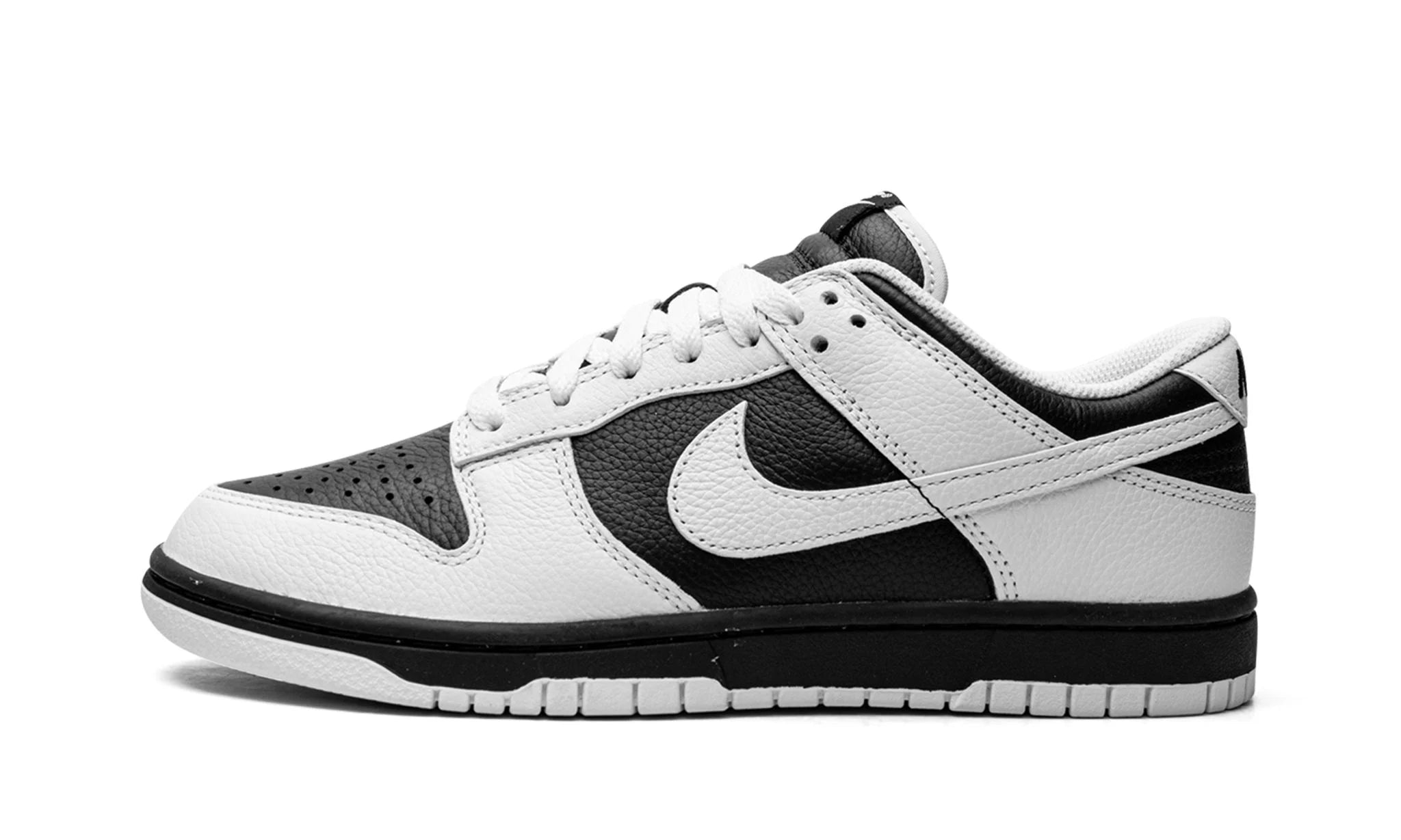 DUNK LOW "Reverse Panda"