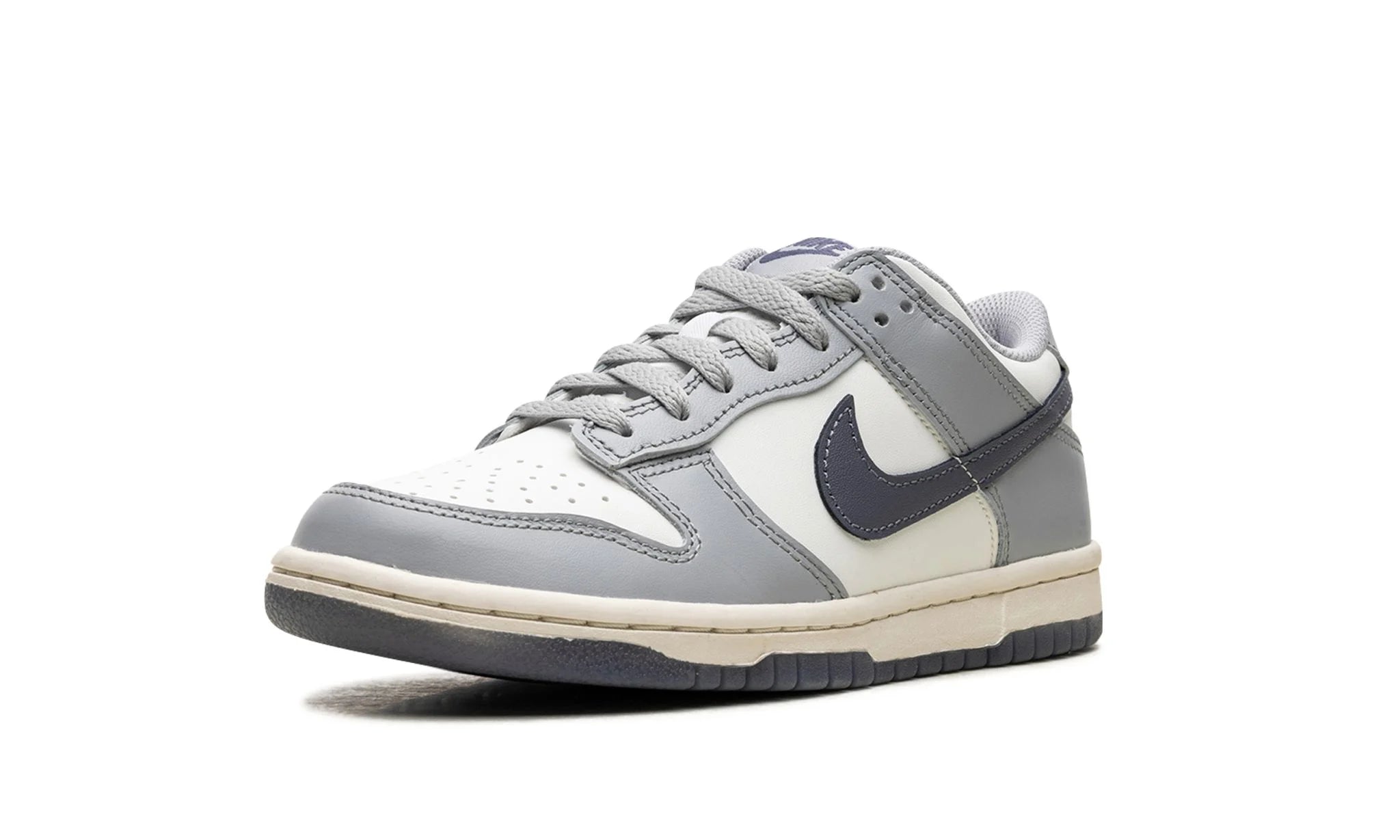 Nike Dunk Low "Light Carbon"