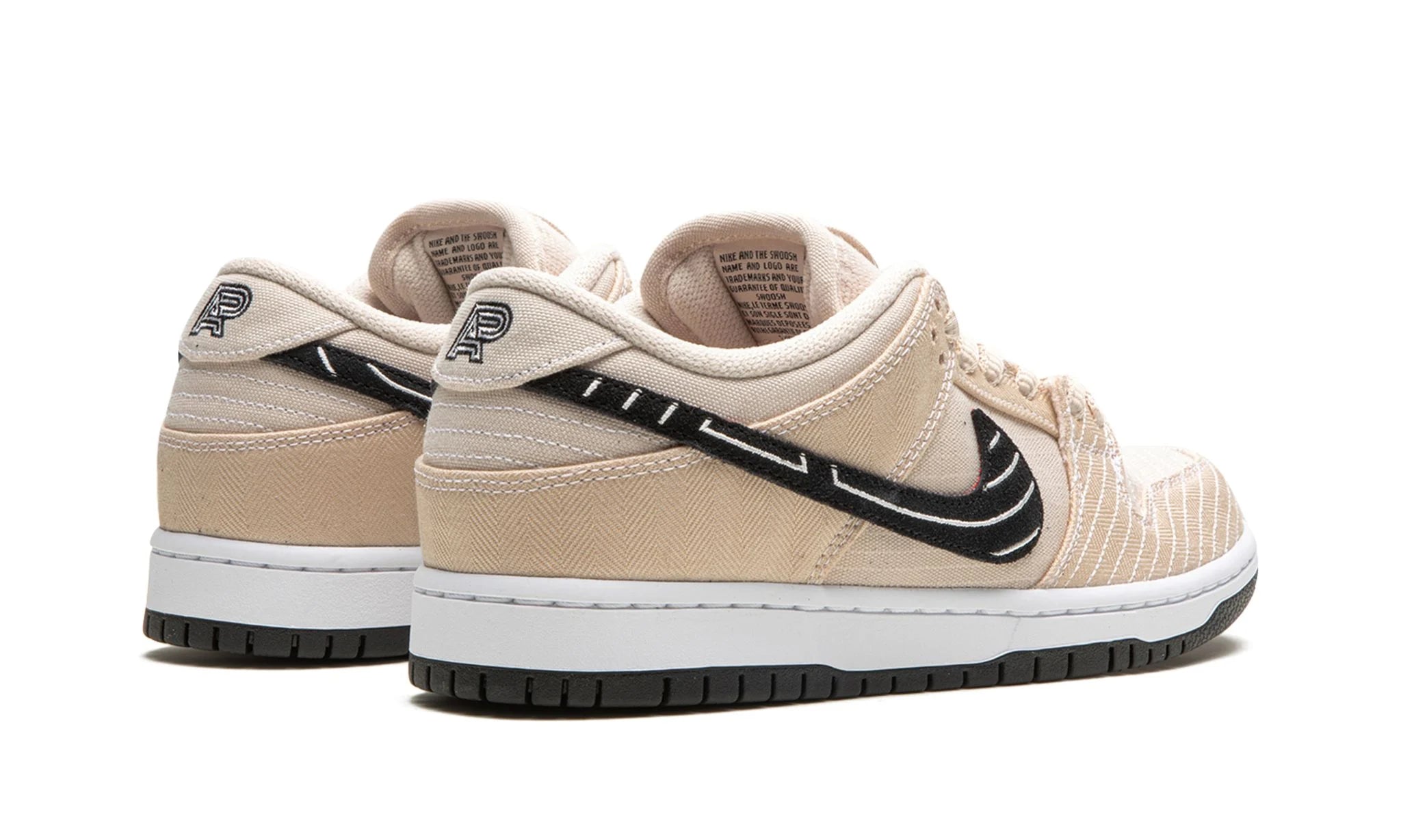 NIKE SB DUNK LOW "Albino & Preto - Jiu Jitsu"