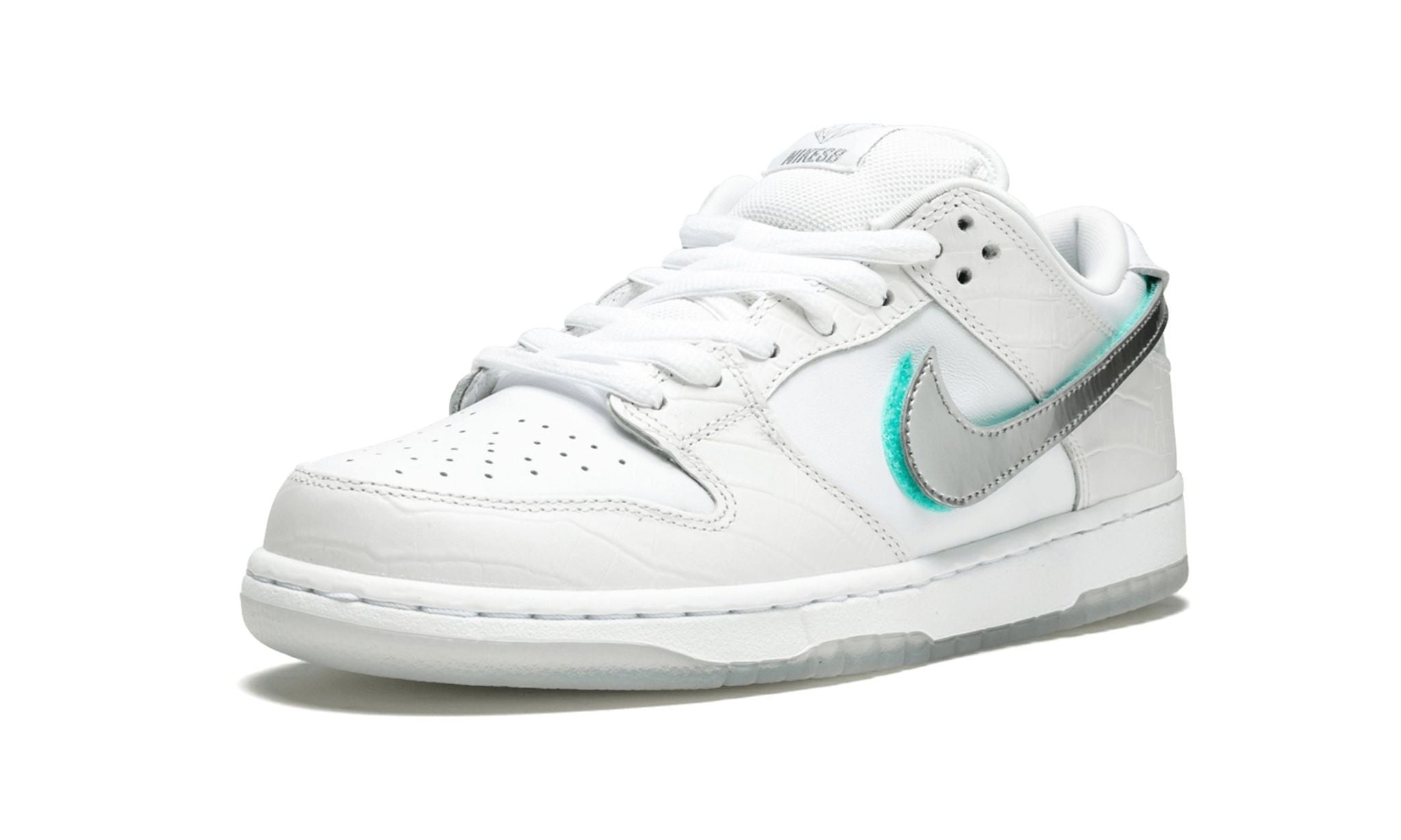 SB DUNK LOW PRO OG QS "Diamond Supply White"