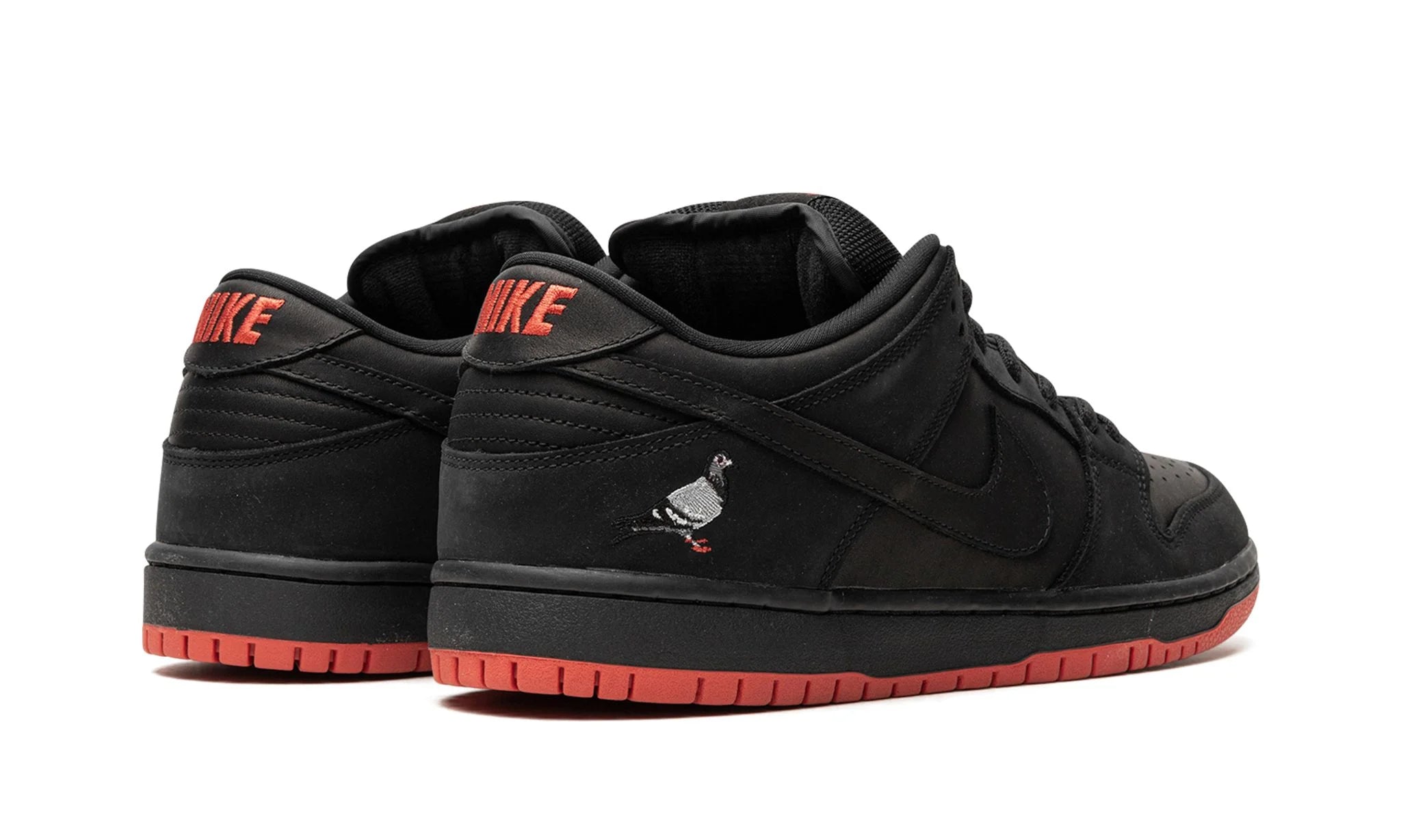 SB DUNK LOW TRD QS "Black Pigeon"